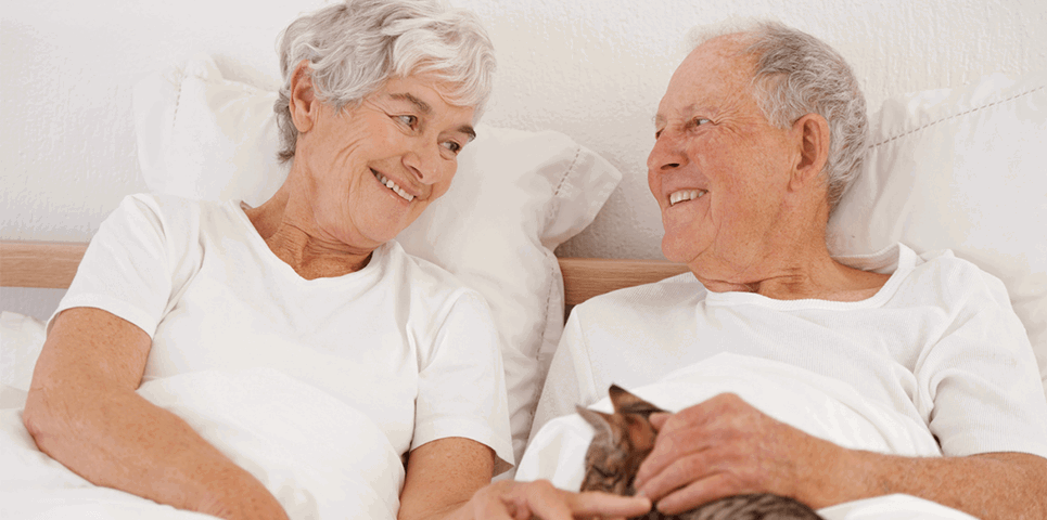 Gwasanaeth CONNECT Sir Benfro wedi helpu person â chanser terfynol i gadw mewn cysylltiad ag anwylyn yn ystod Covid