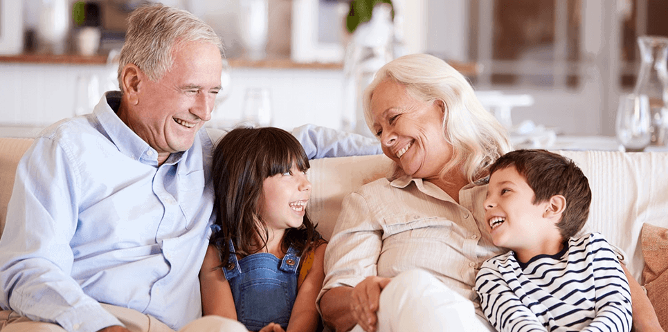 Gwasanaeth CONNECT yn helpu dyn o Geredigion sy'n dioddef â dementia i osgoi arosiadau diangen yn yr ysbyty ar ôl cwympo gartref